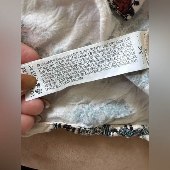 Forever 21 Short Sleeve Button Down Cowboy Print Graphic Shirt Men’s Large - Picture 4 of 7